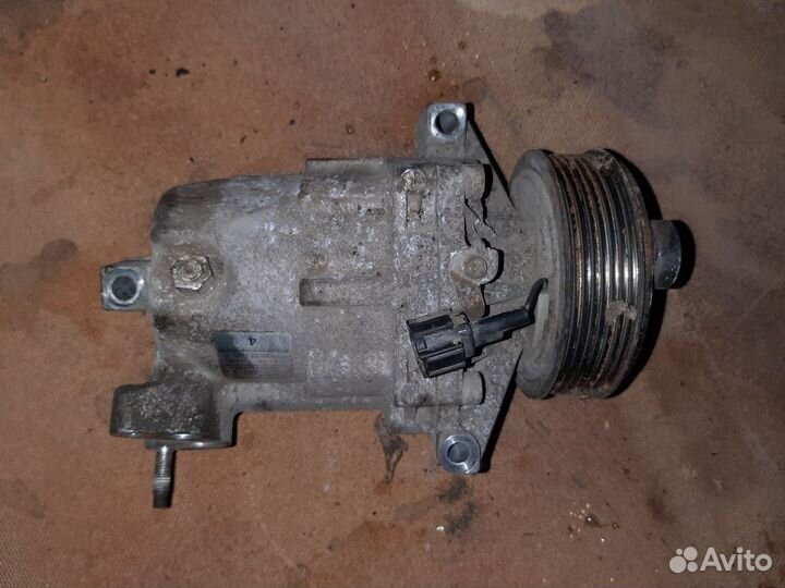 Компрессор кондиционера Nissan 92600 CJ70B