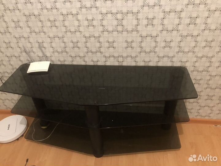 Стеклянная тумба (журнальный столик)