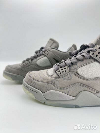 Кроссовки nike air jordan 4 retro kaws