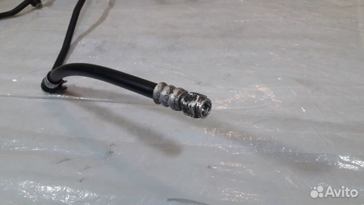 Трубка охлаждения АКПП левая Mercedes W212 m271