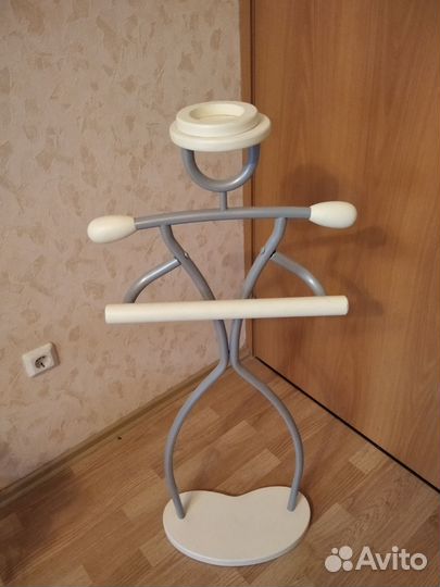 Вешалка для одежды напольная