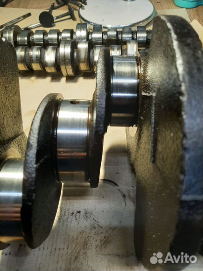 Коленвал Крайслер 3,8 EGH