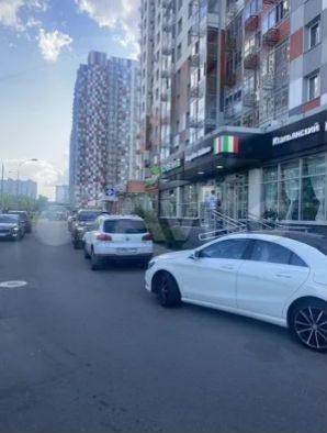 Торговое помещение 138 м²