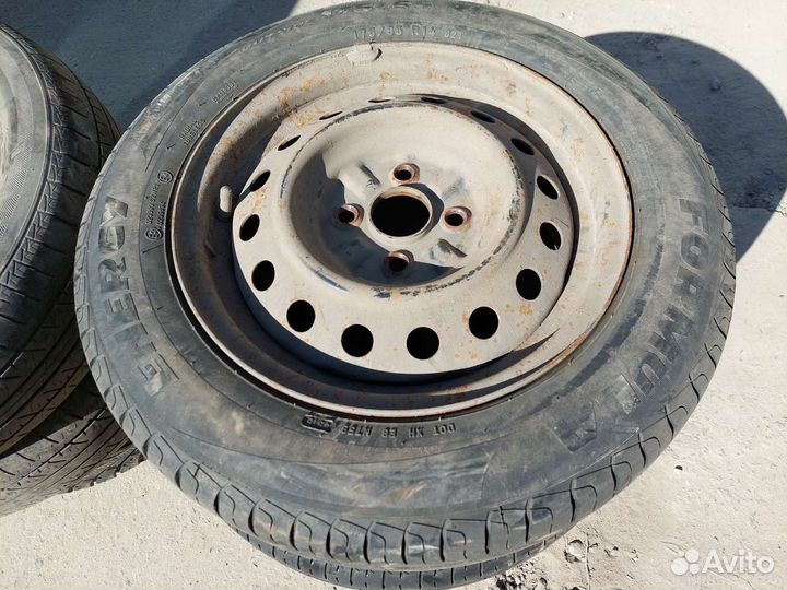 Колпаки volkswagen polo r15