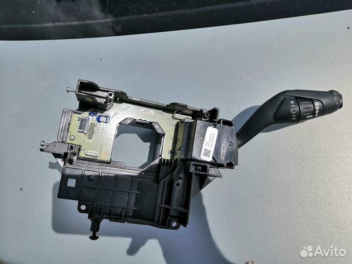 Подрулевой переключатель дворников Ford Focus 3