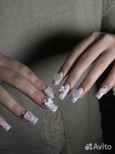 Наращивание ногтей,маникюр