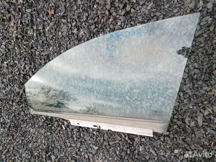 Стекло передней левой двери Опель Вектра С