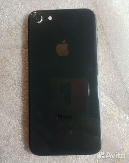 iPhone 8, 64 ГБ