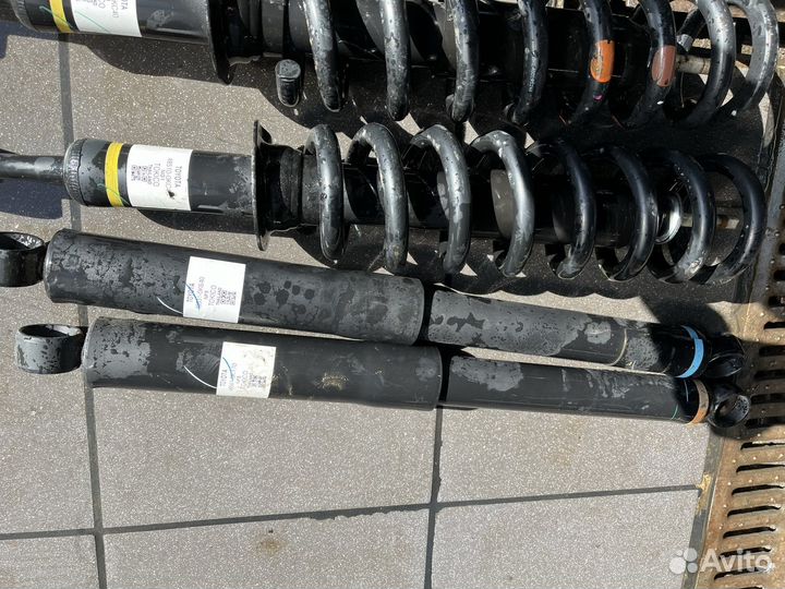 Стойки тойота hilux