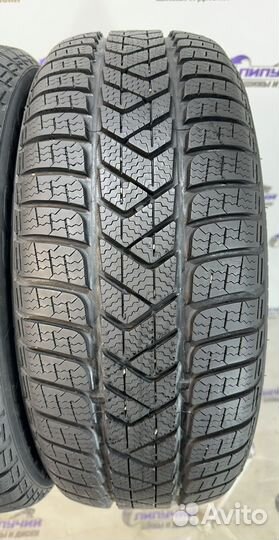 Pirelli Winter Sottozero 3 215/55 R16 99H