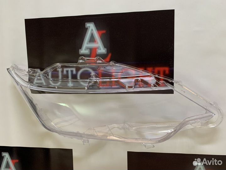 Стекло фары Toyota Camry V55 2014-2018 правое