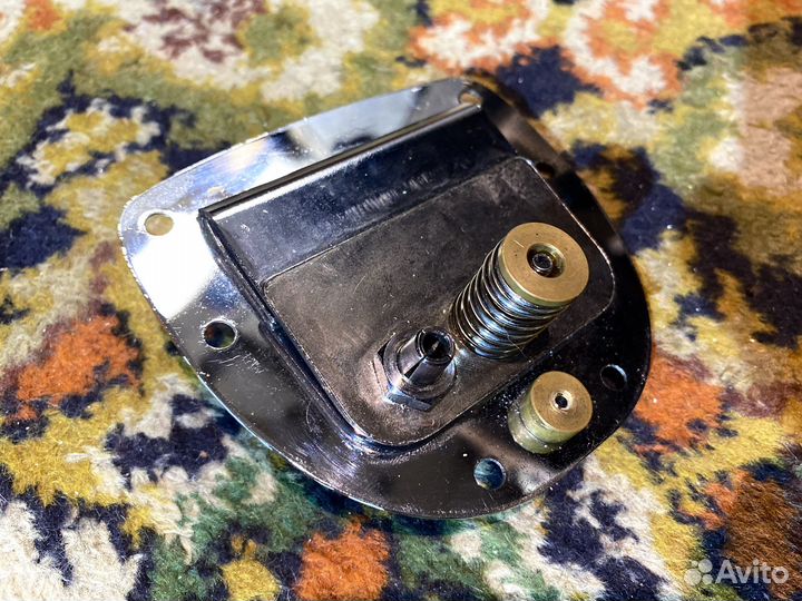 Тремоло Fender Jaguar/Jazzmaster Left Hand