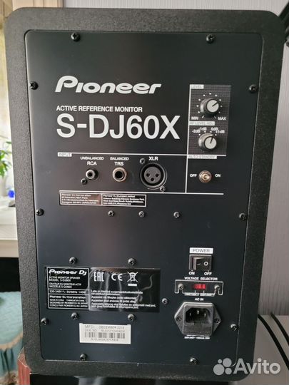 Студийные мониторы Pioneer S-DJ60X
