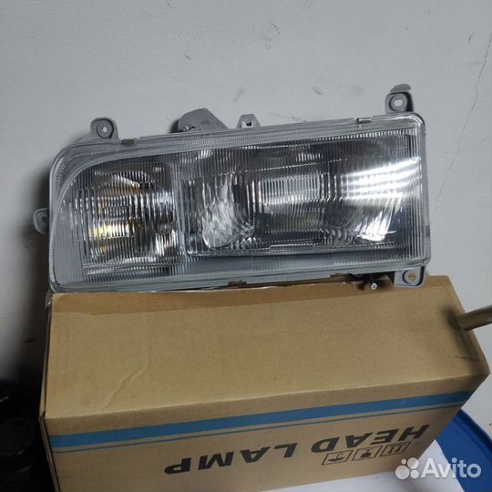 Фара левая Hino ranger с отливом 1994-00г
