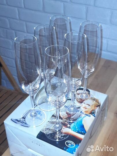 Набор фужеров (бокалы) из богемского стекла. Чехия