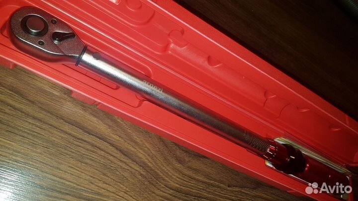 Динамометрический ключ 10-110 Нм