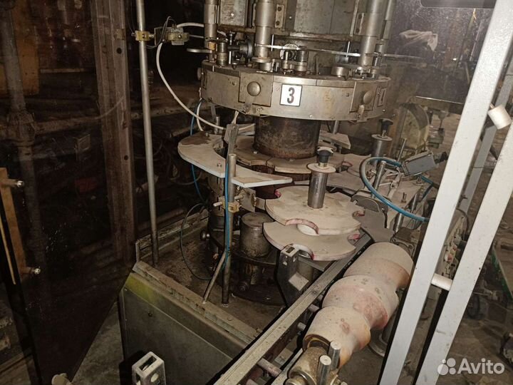 Укупорочный автомат корковой пробкой лпм4