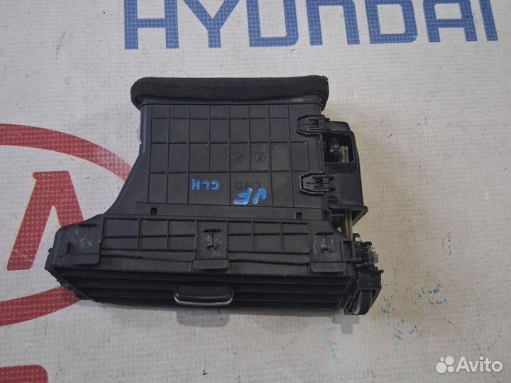 Дефлектор центральный левый Kia Optima 4 JF