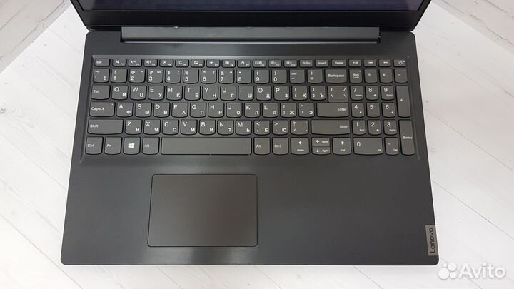 Мощный ноутбук Lenovo AMD3.1/15.6