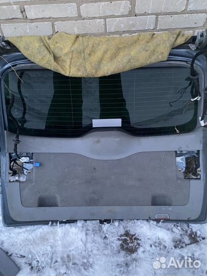 Крышка багажника volkswagen Touareg I