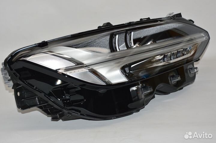 Фара правая LED volvo, арт. 31655280, для S90 16