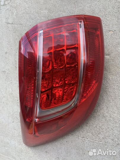 Задний левый наружный фонарь Kia Sportage 3