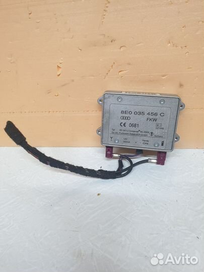 Усилитель антенны Audi A4 B7 8E0035456C
