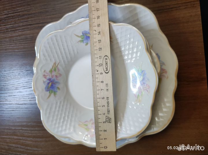 Набор десертных тарелок