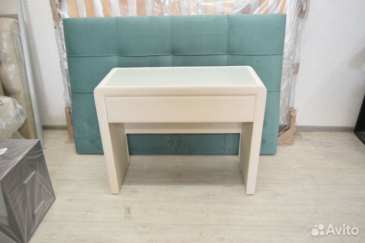 Туалетный столик