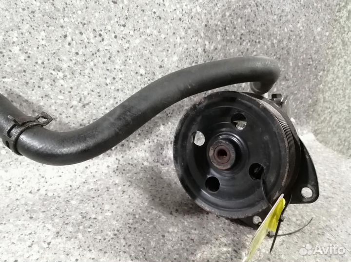 Насос гидроусилителя Land Rover Discovery III