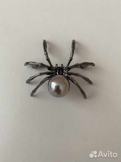 Брошь паук