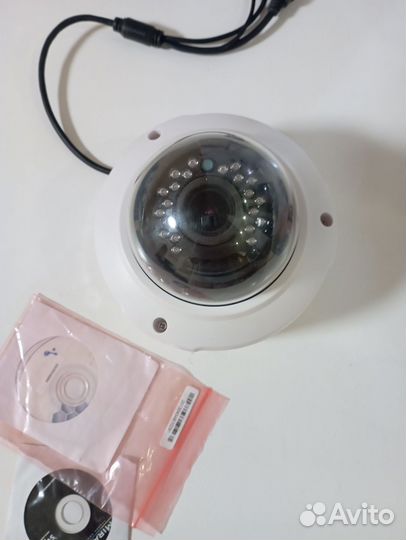 Камера видеонаблюдения купольная