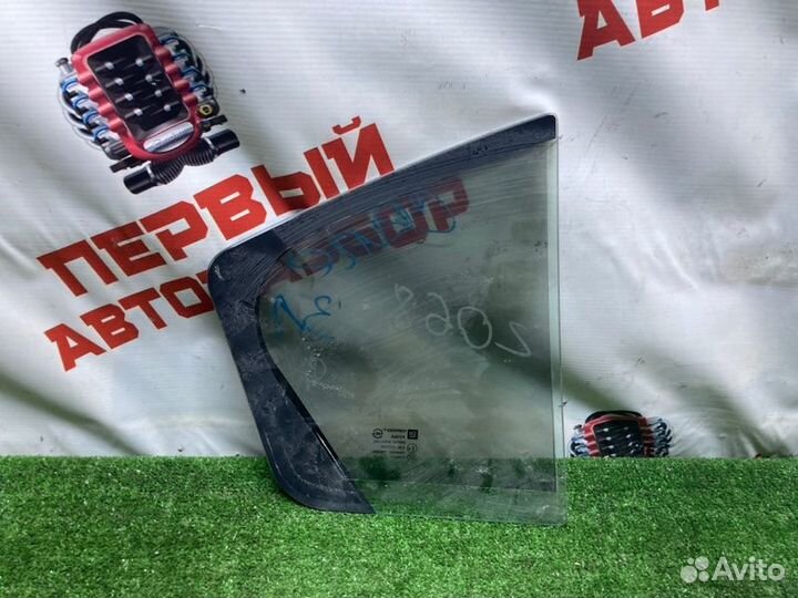Форточка двери задняя левая Chevrolet Cruze J300
