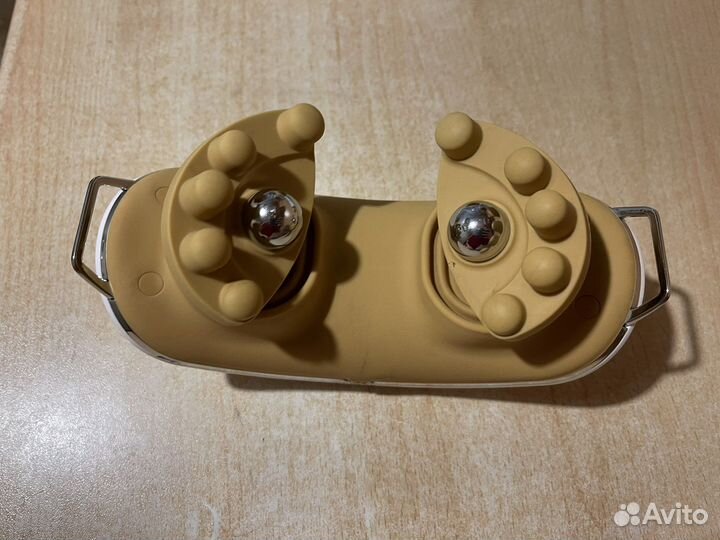 Массажер Bork B606