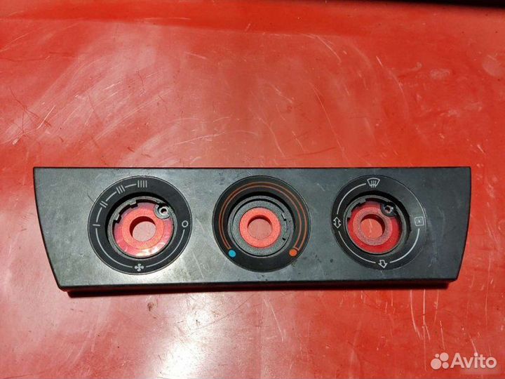 Рамка блока отопителя Audi А6 С4