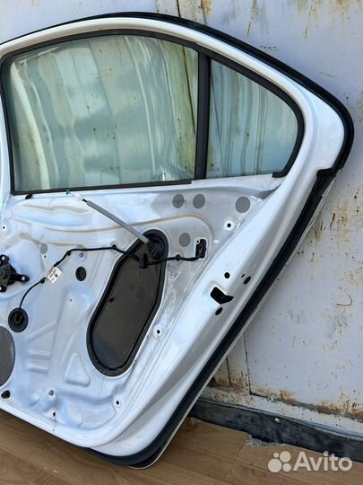 Дверь задняя правая Volkswagen polo 6