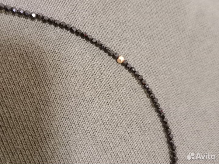 Бусы современные