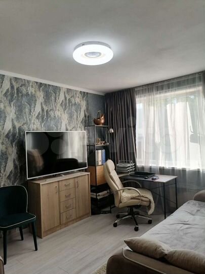 Комната 14 м² в 2-к., 1/17 эт.