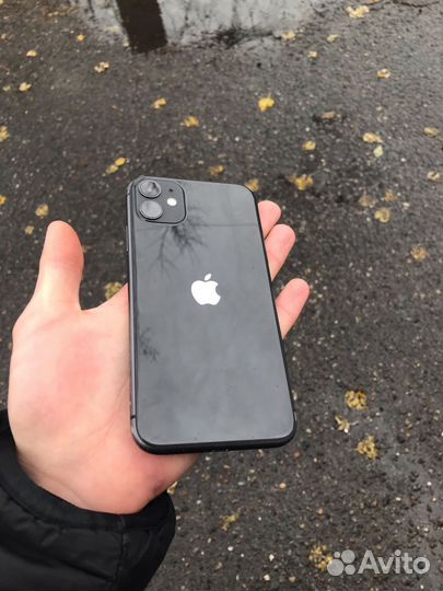 iPhone 11, 64 ГБ