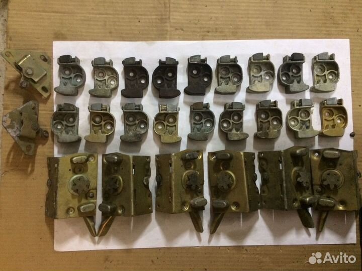 Новые ответные части дверных замков газ 21