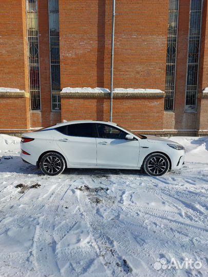 JAC J7 1.5 CVT, 2021, 40 200 км