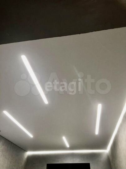 2-к. квартира, 67,4 м², 1/17 эт.