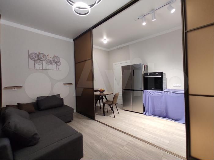 2-к. квартира, 55 м², 2/10 эт.