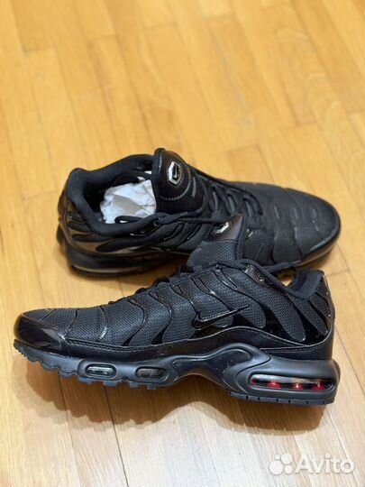 Продаю кроссовки Nike