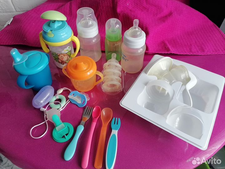 Молокоотсос, бутылочки, поильник и другое