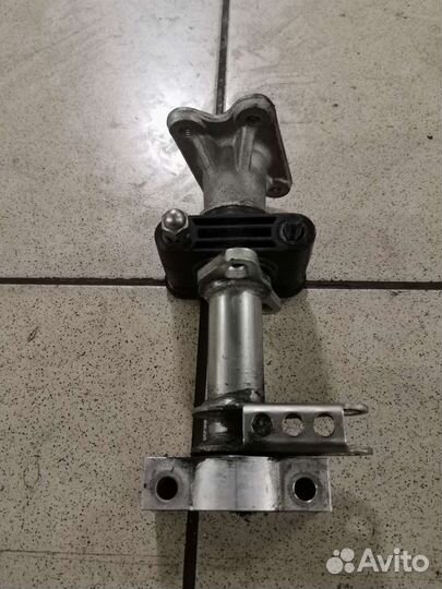 Верхняя опора руля с кронштейном Yamaha pz50 phaze