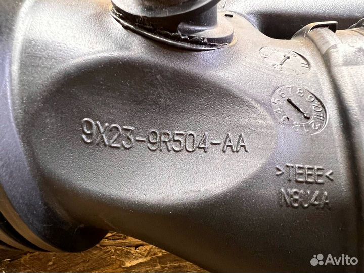 Патрубок воздушного фильтра Jaguar XF 5.0 09-15