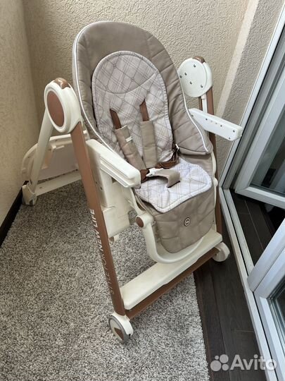 Стульчик для кормления happy baby berny v2