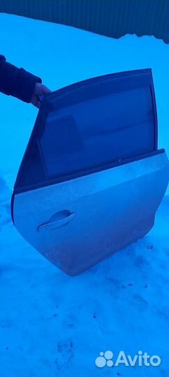 Дверь задняя правая на volkswagen polo седан