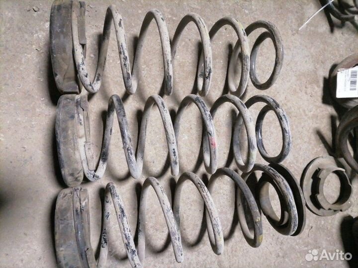 Пружина задняя Hyundai Solaris седан 1.6 2014